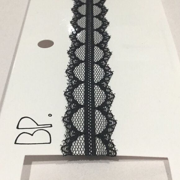 BP. Lace Choker (E2) - Picture 3 of 4